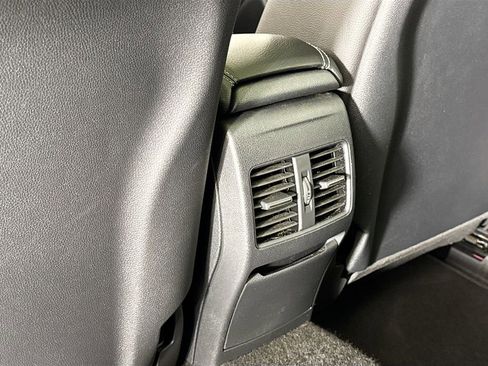 Used 2017 Mercedes-Benz GLA 250 image 16