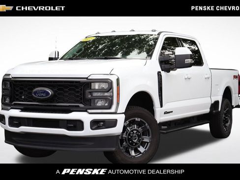 Used 2023 Ford F250 Lariat w/ Sport Appearance Package AWD/4WD image 1