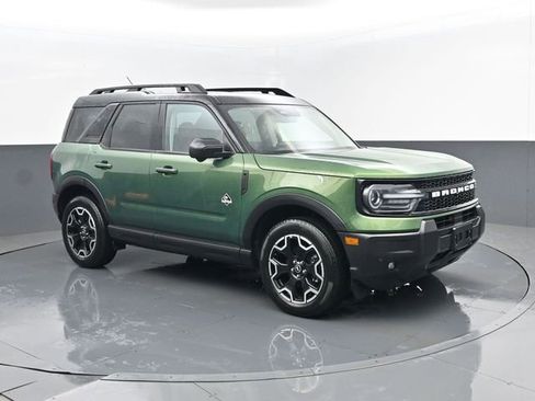 Used 2025 Ford Bronco Sport Outer Banks w/ Outer Banks Tech Package+ image 3