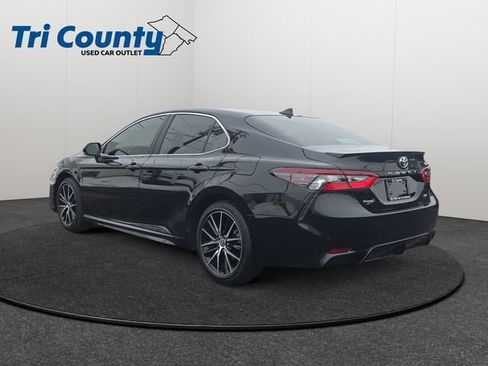 Certified 2024 Toyota Camry SE image 6