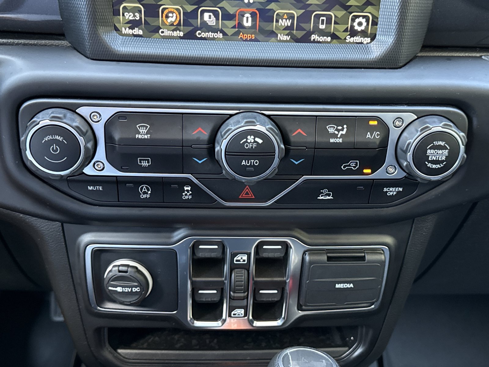 Used 2022 Jeep Wrangler Unlimited Sport AWD/4WD image 23