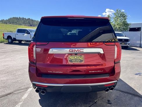 Used 2024 GMC Yukon XL Denali AWD/4WD image 6