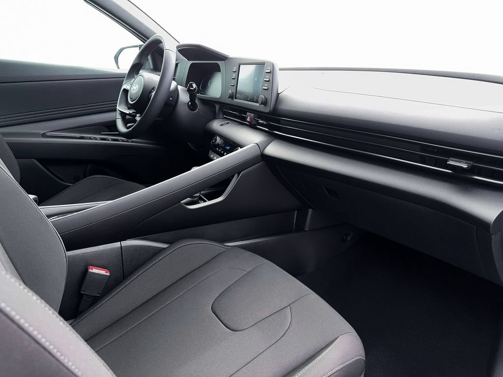 New 2026 Hyundai Elantra SEL Sport w/ Cargo Package FWD image 15