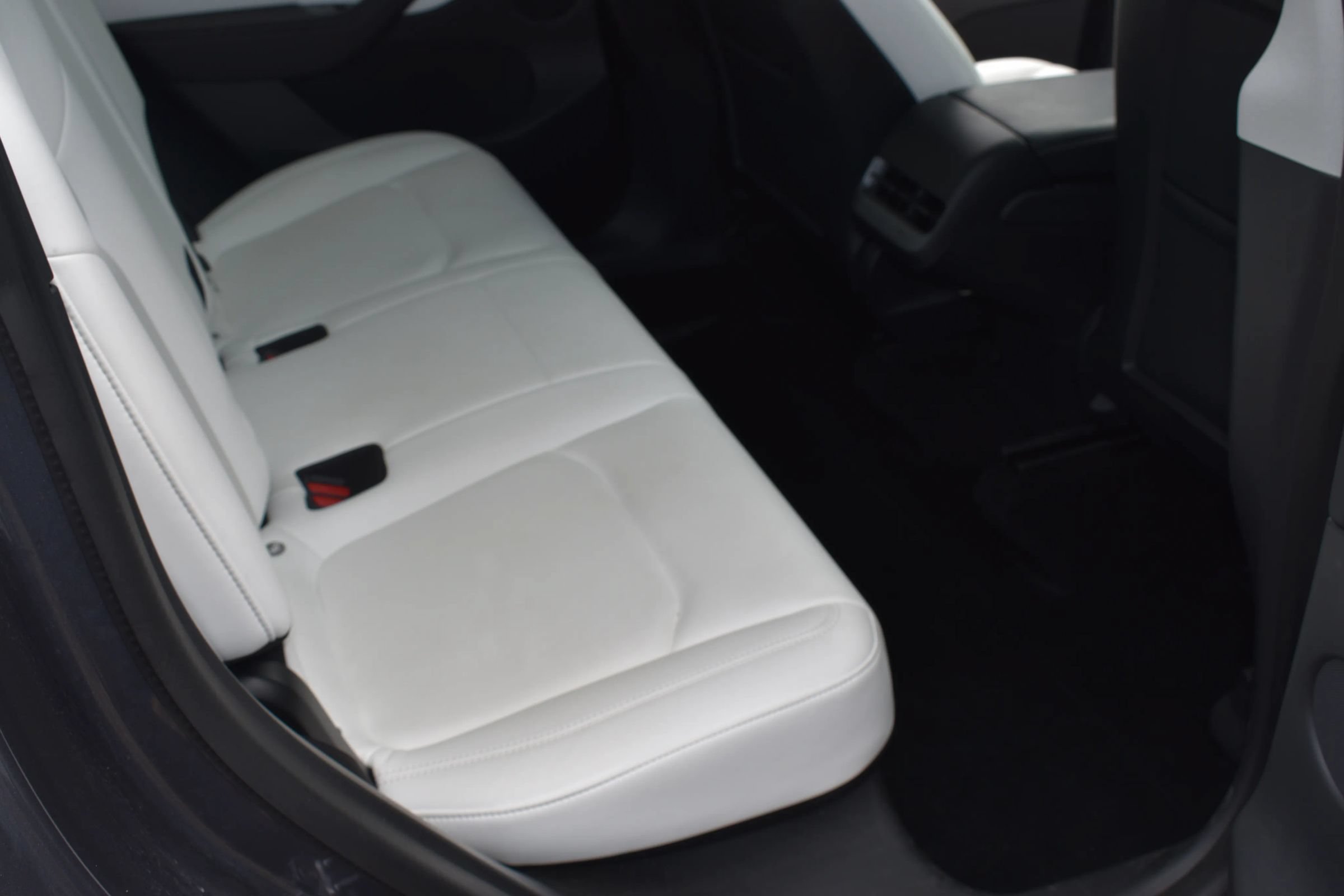 Used 2024 Tesla Model Y Performance AWD/4WD image 11