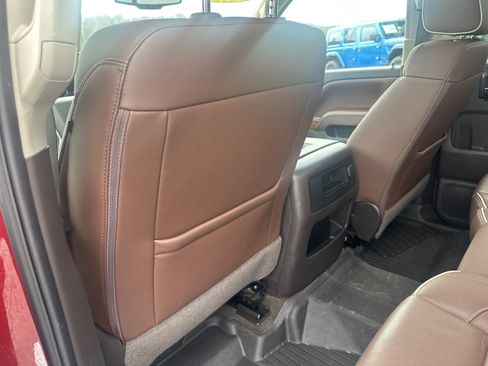 Used 2018 Chevrolet Silverado 1500 High Country image 19