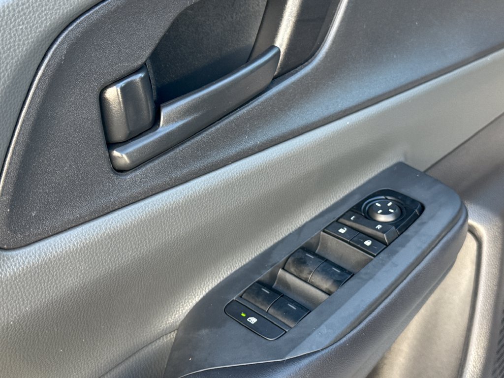 Used 2024 Toyota Prius LE FWD image 15