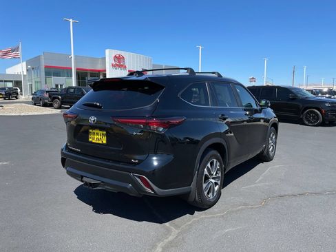 New 2026 Toyota Highlander XLE AWD/4WD image 3