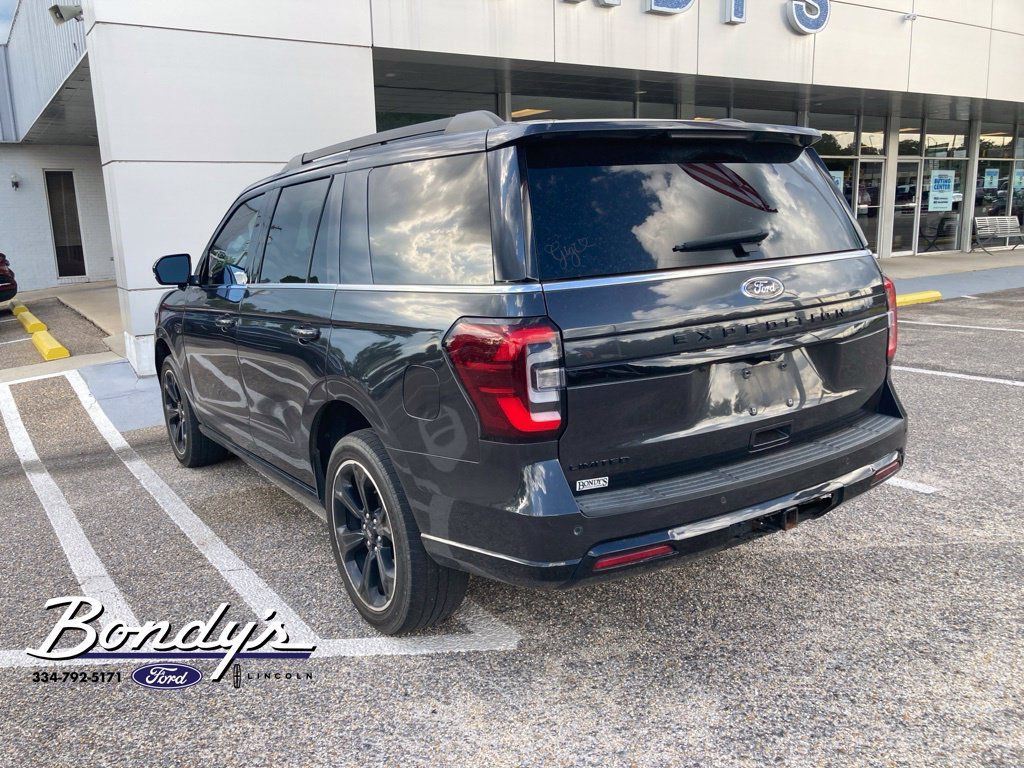 Used 2023 Ford Expedition Limited RWD image 3