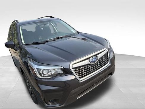 Used 2019 Subaru Forester Premium AWD/4WD image 4