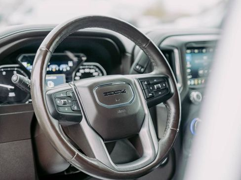 Used 2020 GMC Sierra 2500 Denali w/ Gooseneck/5TH Wheel Package AWD/4WD image 17