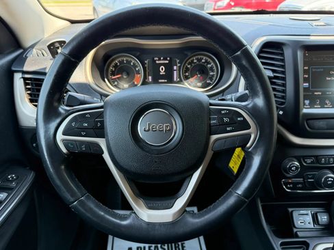 Used 2015 Jeep Cherokee Latitude w/ Trailer Tow Group FWD image 31