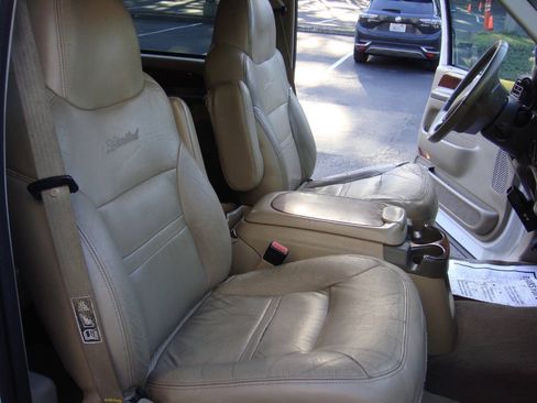Used 2001 Ford Excursion Limited AWD/4WD image 15