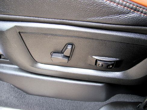 Used 2024 RAM 2500 Limited image 8