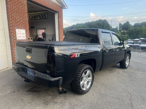 Used 2010 Chevrolet Silverado 1500 LT w/ Power Pack Plus AWD/4WD image 3
