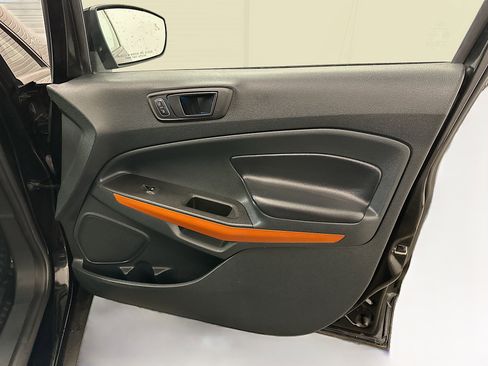 Used 2018 Ford EcoSport SES image 34