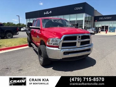 Used 2018 RAM 3500 Tradesman w/ Chrome Appearance Group AWD/4WD image 5