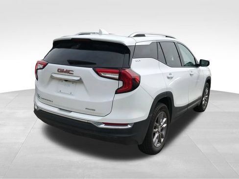 Used 2024 GMC Terrain SLT w/ LPO, Floor Liner Package AWD/4WD image 2