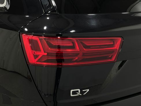 Used 2017 Audi Q7 3.0T Premium Plus image 36