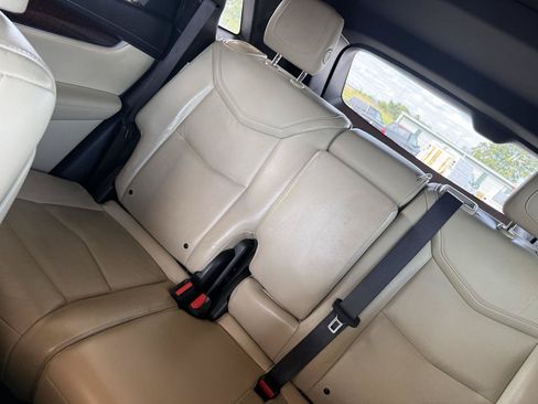 Used 2017 Cadillac XT5 Luxury w/ Driver Awareness Package FWD image 46