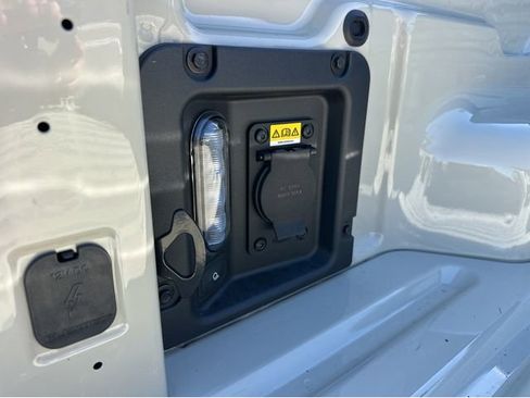 Used 2025 Ford Maverick XLT w/ XLT Luxury Package image 20