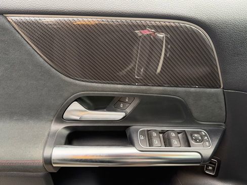 Used 2022 Mercedes-Benz GLA 250 4MATIC image 8