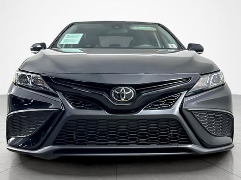 Used 2024 Toyota Camry SE image 8