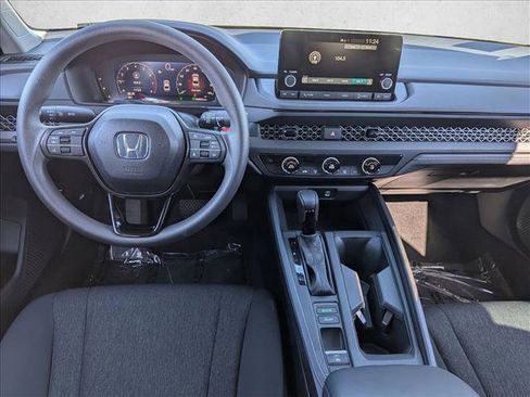 Certified 2025 Honda Accord LX image 17