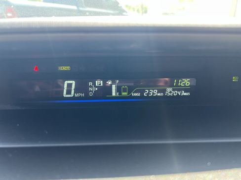 Used 2013 Toyota Prius V Five FWD image 13