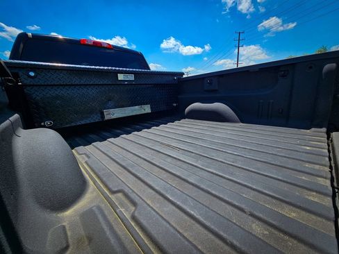 Used 2018 GMC Sierra 1500 SLT AWD/4WD image 5
