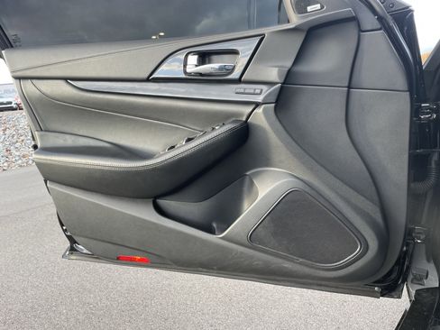 Used 2023 Nissan Maxima Platinum w/ Sport Mat Group image 15