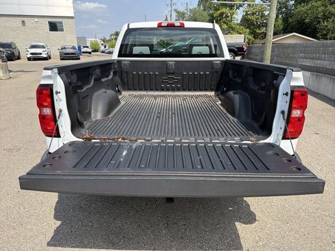 Used 2018 Chevrolet Silverado 1500 W/T AWD/4WD image 35