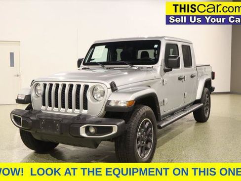 Used 2023 Jeep Gladiator Overland AWD/4WD image 4