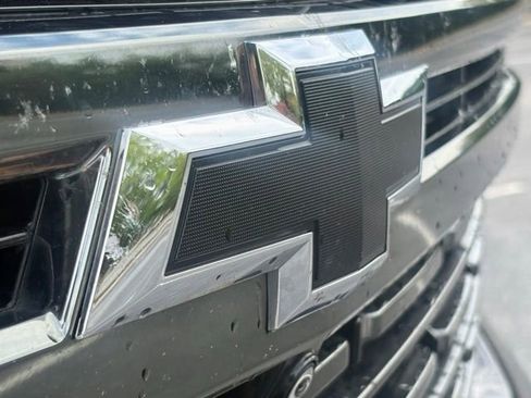 Used 2022 Chevrolet Tahoe RST w/ Luxury Package AWD/4WD image 17