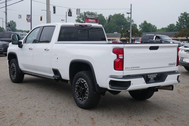 Used 2022 Chevrolet Silverado 3500 High Country AWD/4WD image 10