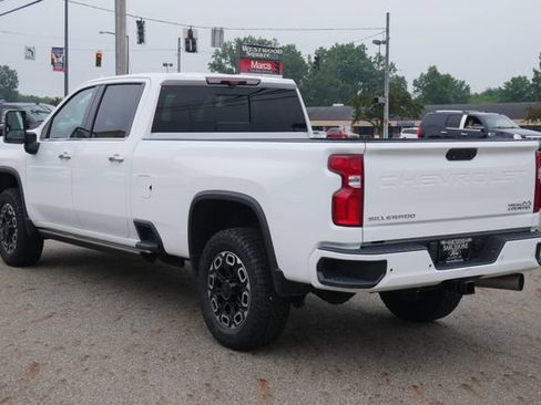 Used 2022 Chevrolet Silverado 3500 High Country AWD/4WD image 10