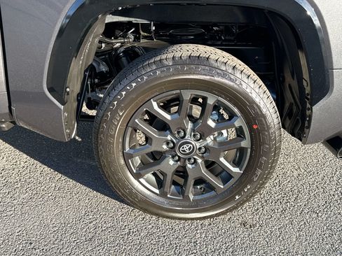 New 2026 Toyota Tundra Platinum AWD/4WD image 6
