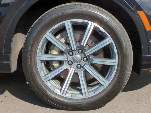 Used 2019 Audi Q7 3.0T Prestige w/ Prestige Package image 10