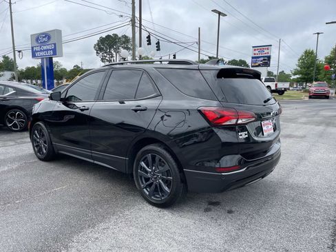 Used 2022 Chevrolet Equinox RS w/ RS Leather Package FWD image 6