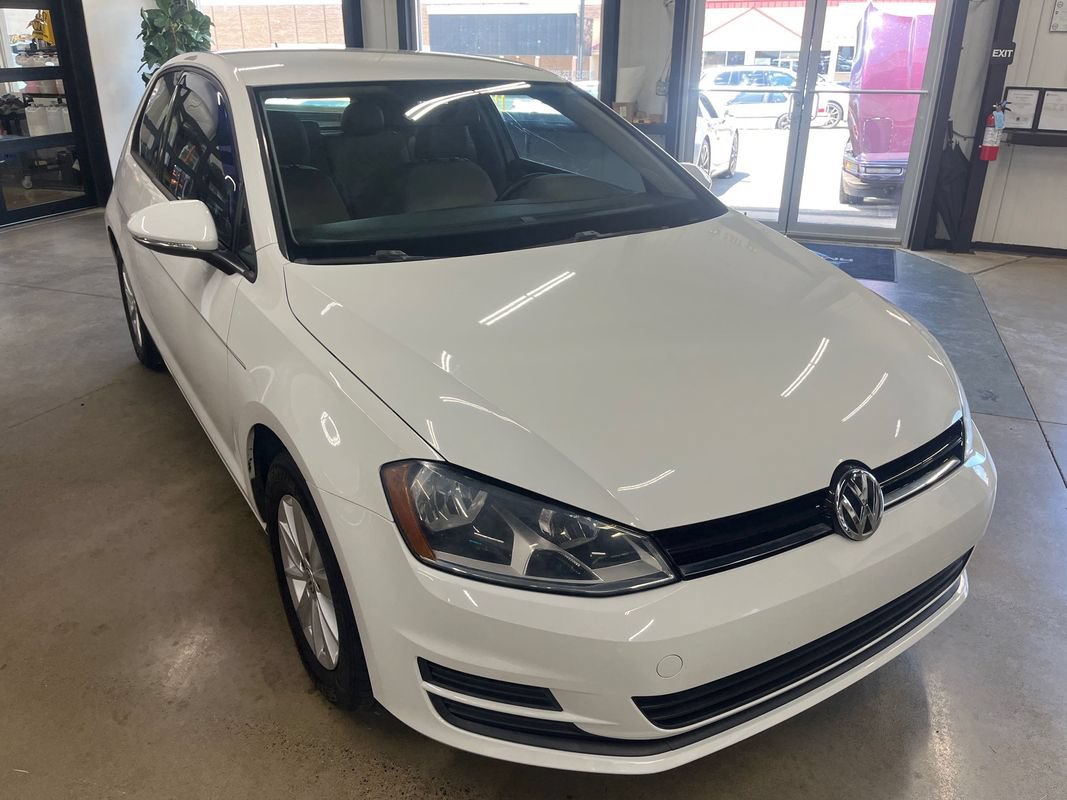 Used 2015 Volkswagen Golf S FWD image 20