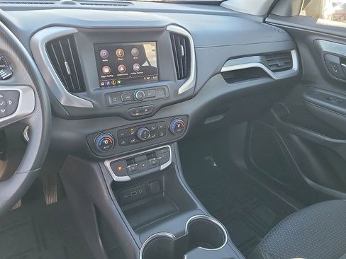 Used 2023 GMC Terrain SLE w/ Driver Convenience Package image 18