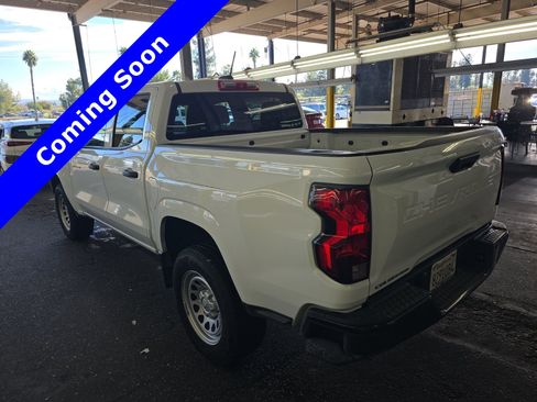 Used 2024 Chevrolet Colorado W/T image 4