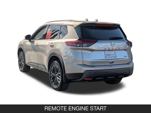 Certified 2025 Nissan Rogue SL w/ Tech Package image 7