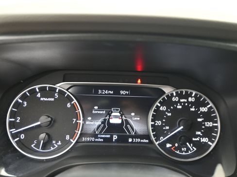 Used 2025 Nissan Rogue SV FWD image 21
