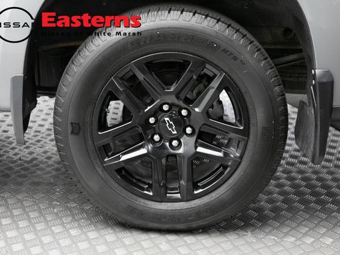 Used 2024 Chevrolet Silverado 1500 Custom w/ Rally Edition AWD/4WD image 8