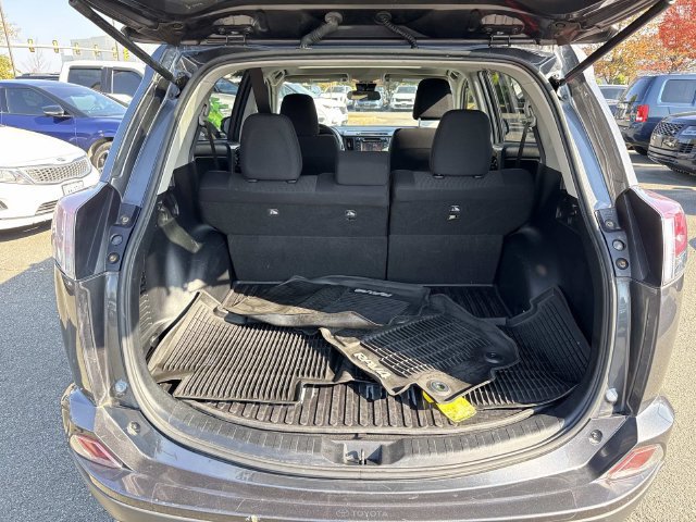 Used 2018 Toyota RAV4 XLE w/ Plus Extra Value Package AWD/4WD image 10