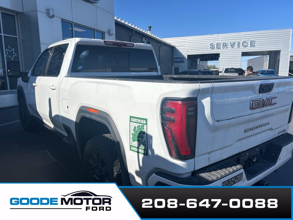 Used 2024 GMC Sierra 2500 AT4 w/ AT4 Premium Plus Package AWD/4WD image 3