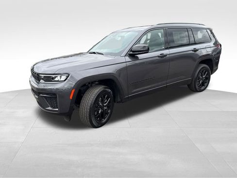 New 2026 Jeep Grand Cherokee L 4WD image 3