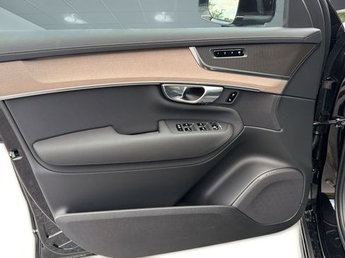 New 2026 Volvo XC90 B5 Plus w/ Protection Package AWD/4WD image 24