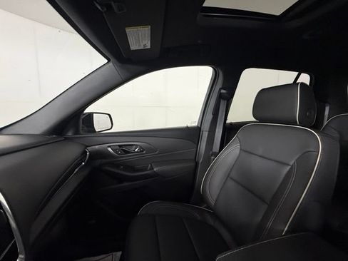 Used 2023 Chevrolet Traverse Premier w/ LPO, Floor Liner Package AWD/4WD image 19