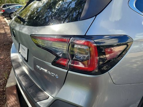 Used 2021 Subaru Outback Limited AWD/4WD image 16